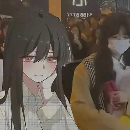 娱乐圈“想爸爸”现象背后：情感纠葛与公众关注的微妙反差