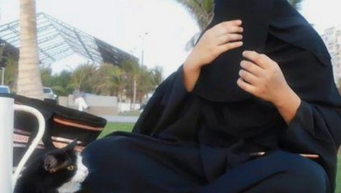 奚梦瑶：从T台魅影到豪门新主，华丽转身背后的故事✨